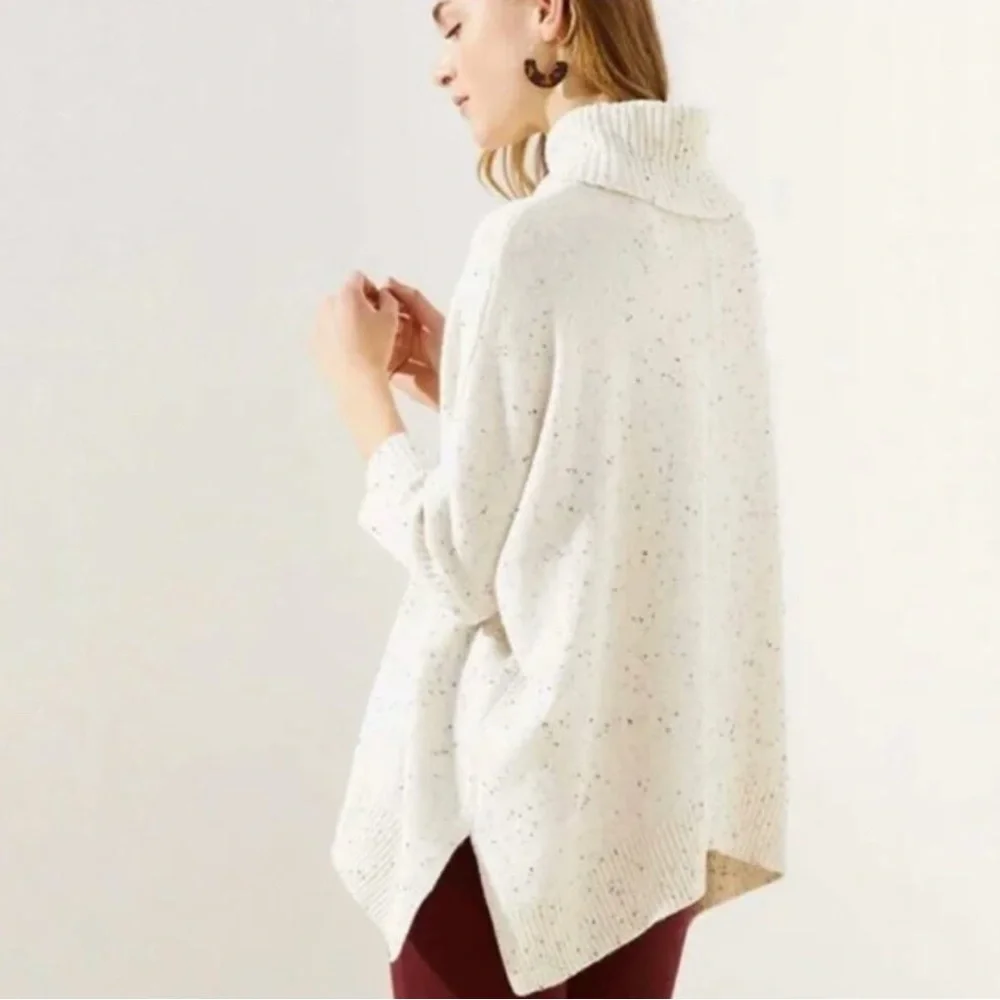 LOFT Cozy Warm Soft Oversized Speckled Cream‎ Turtleneck Sweater Poncho Size XSP